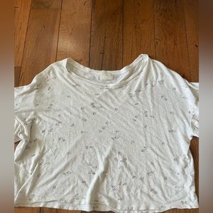 ANTHROPOLOGY Short Ruffle Sleeve top